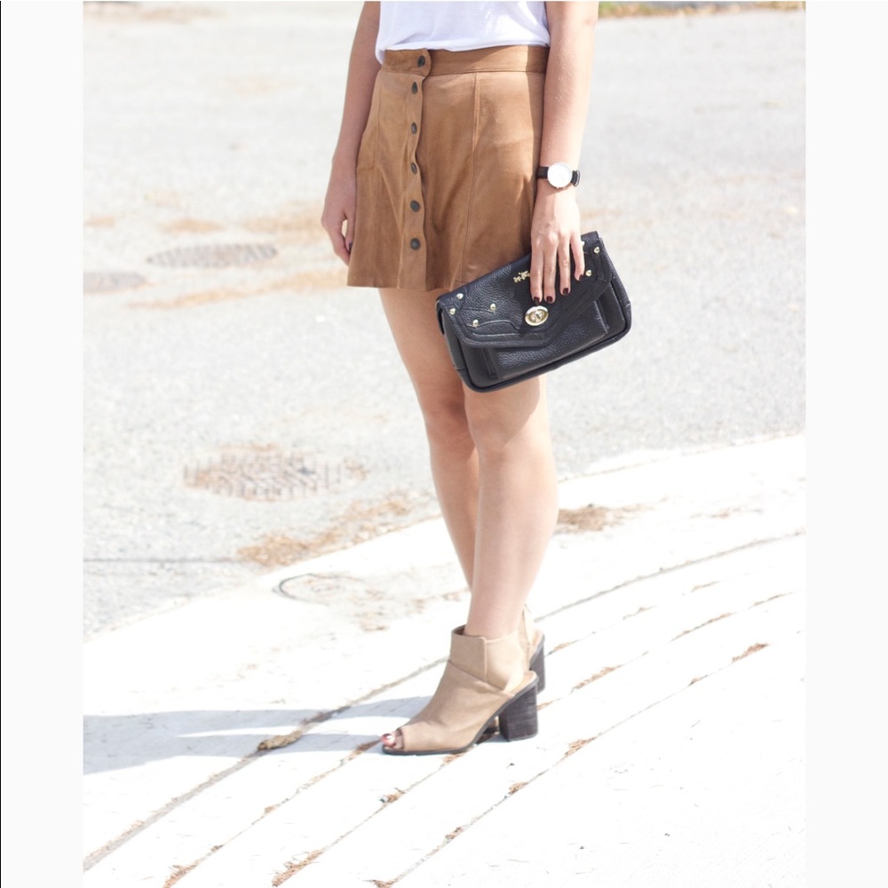 American eagle button front faux suede skirt - Picture 3 of 8